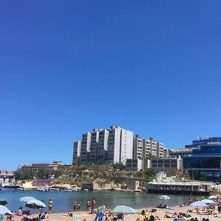 Pembroke Suites Konukevi