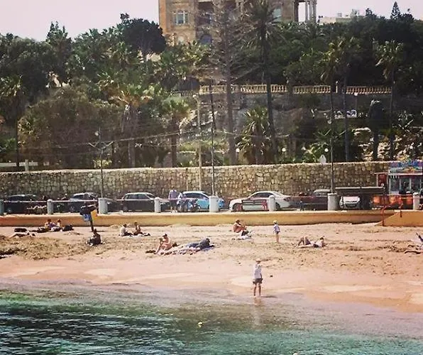 בית הארחה Pembroke Suites פמברוק