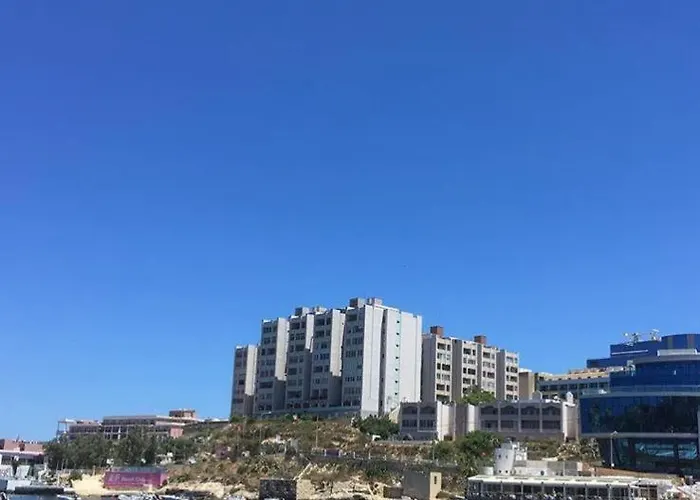 Pembroke Suites בית הארחה